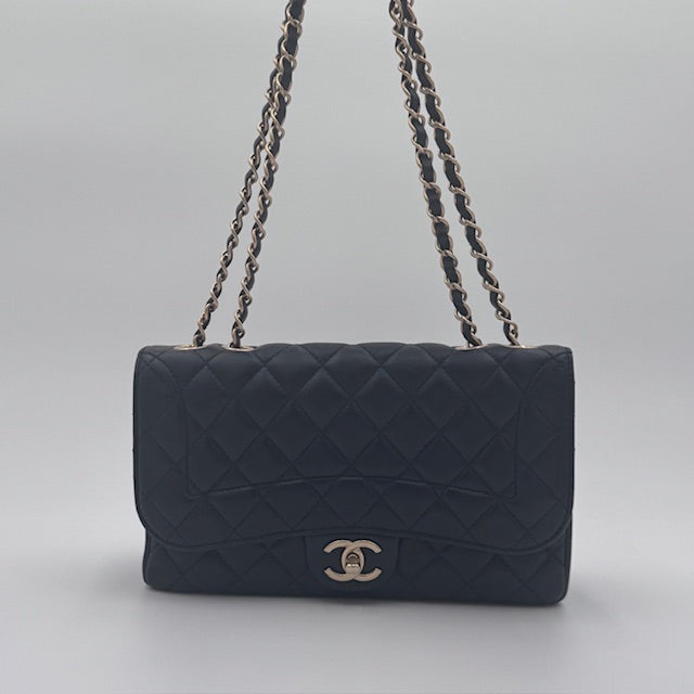 Chanel Vintage Classic Flap Medium - Navy Quilted Lambskin with Gold-Tone Hardware