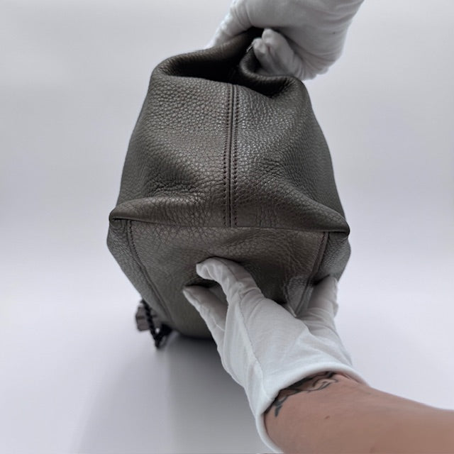 Gucci Soho Chain Tote in Gunmetal Grey Pebbled Leather