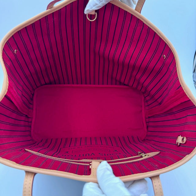 Louis Vuitton Neverfull MM Monogram Canvas Tote