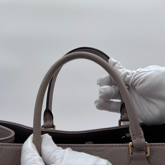 Louis Vuitton OnTheGo MM Empreinte Leather Tote - Turtle Dove