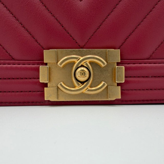 Chanel Boy Bag Chevron Quilted Lambskin Leather Shoulder Bag