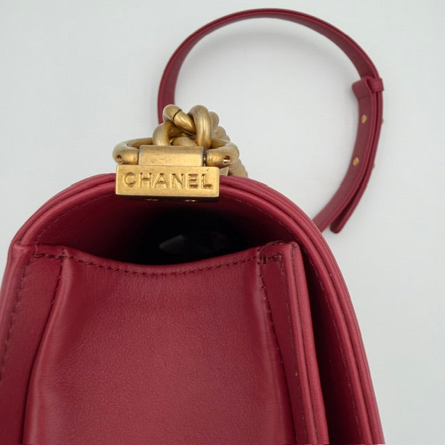 Chanel Boy Bag Chevron Quilted Lambskin Leather Shoulder Bag