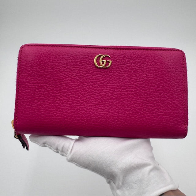 Gucci GG Zip-Around Wallet – Pink Grained Leather