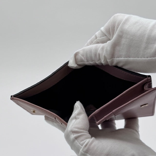 Gucci GG Embossed Leather Bow Wallet – Dusty Rose