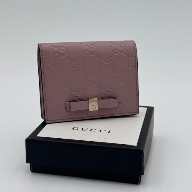 Gucci GG Embossed Leather Bow Wallet – Dusty Rose