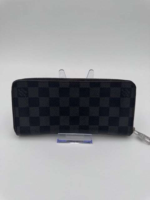 Louis Vuitton Damier Graphite Zippy Wallet – Black Checkered Canvas