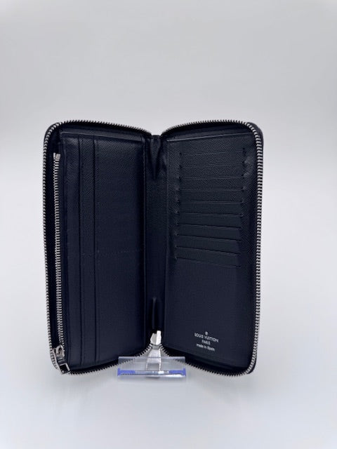 Louis Vuitton Damier Graphite Zippy Wallet – Black Checkered Canvas