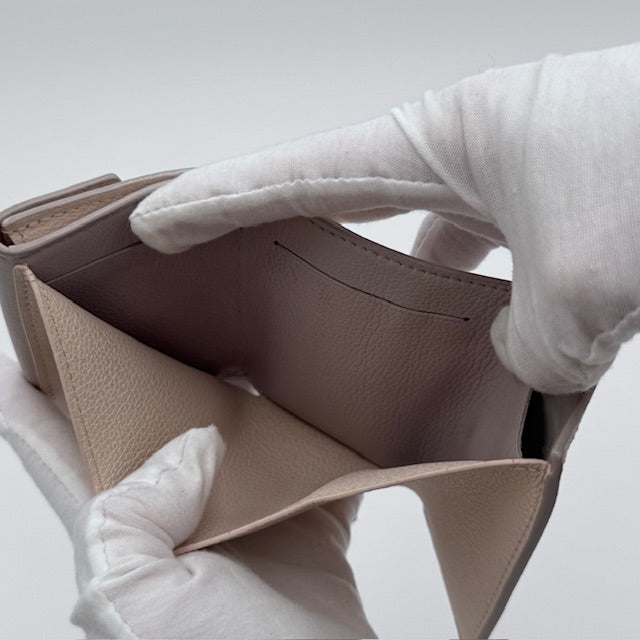 Louis Vuitton Victorine Wallet in Two-Tone Greige