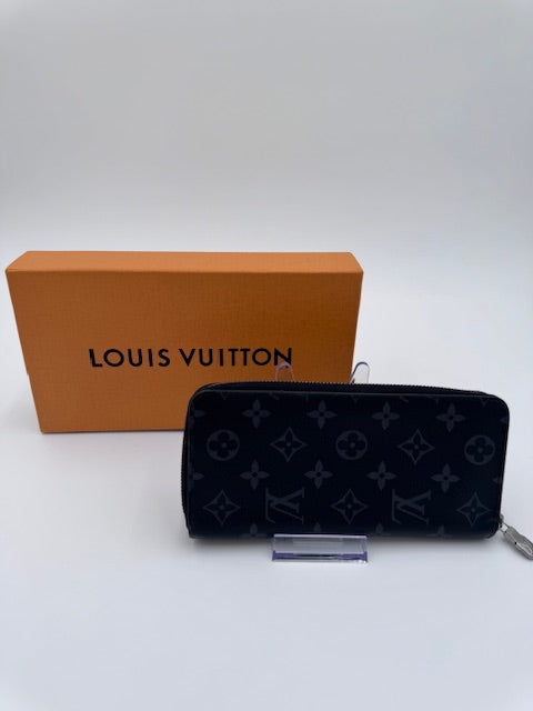 Louis Vuitton Monogram Eclipse Zippy Wallet – Black/Grey Canvas