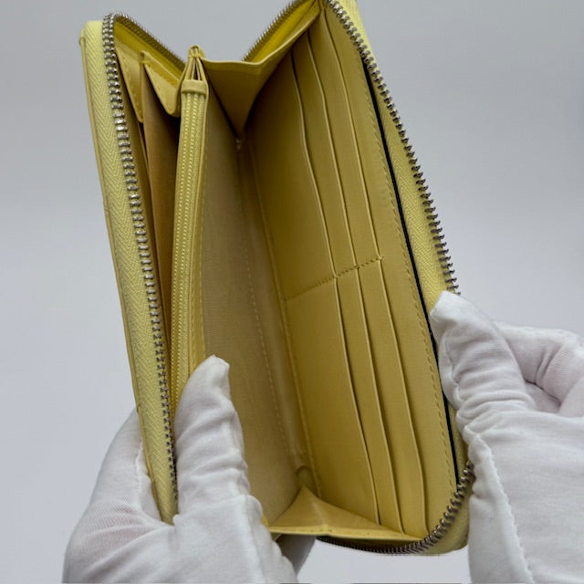 Gucci GG Marmont Chevron Zip-Around Wallet - Yellow Leather