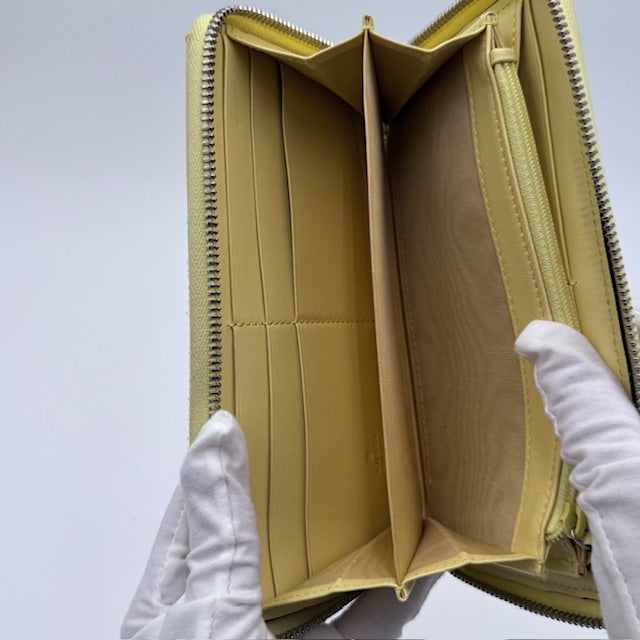 Gucci GG Marmont Chevron Zip-Around Wallet - Yellow Leather